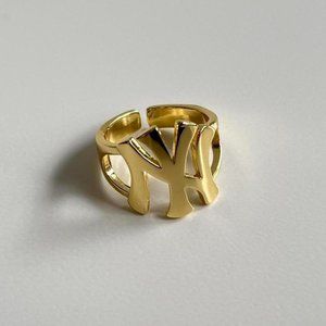 New York Yankees Gold Ring Unisex One Size Fits Most